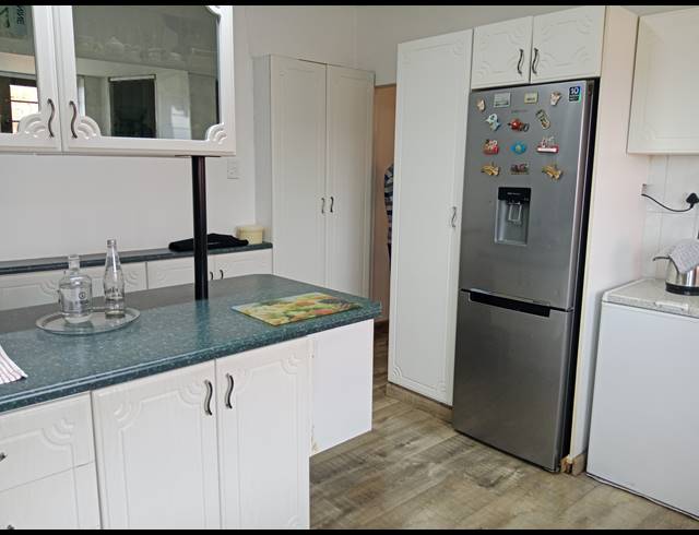 3 BEDROOM FREEHOLD FOR SALE IN RAISETHORPE